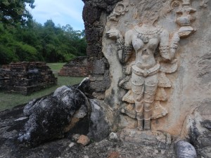 Thai sculpture at Wat Chedi Si Hong, Sukhothai, Thailand.